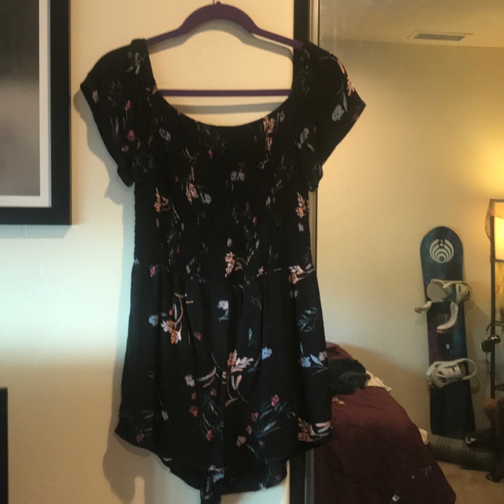 Cute short sleeve LA hearts romper